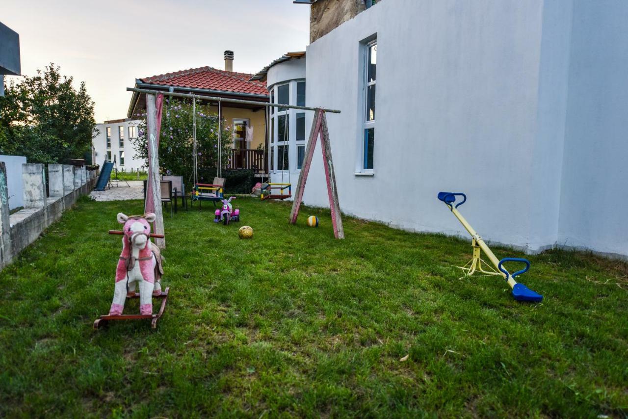 S Apartments Ulcinj Eksteriør billede